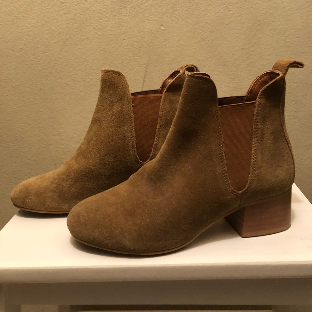 Topshop Suede Chelsea Boots